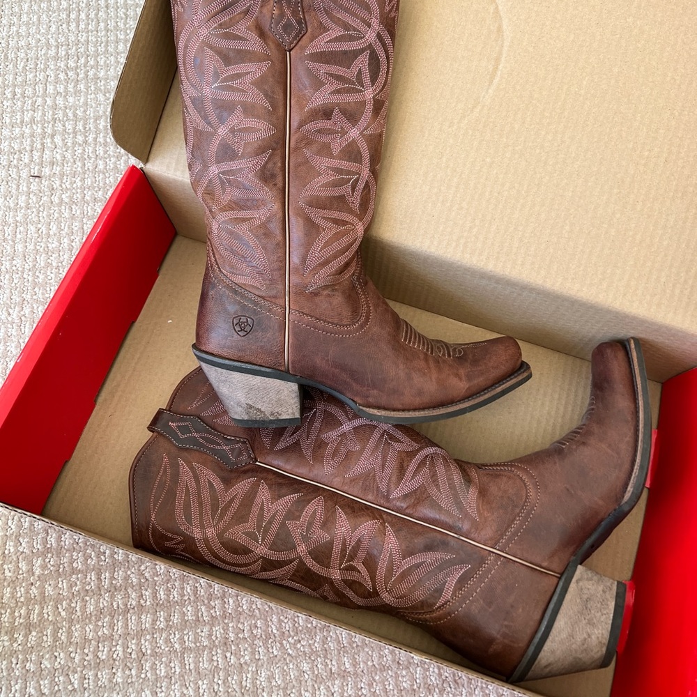 Western boots. They were worn one time. Like new.